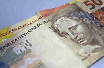 Prévia da inflação de fevereiro atinge 0,84%, diz IBGE